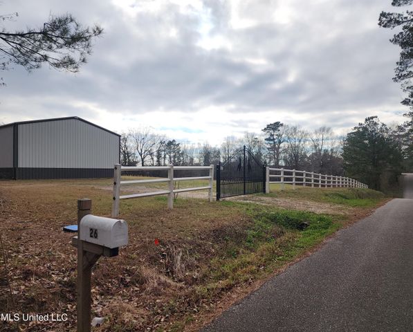 26 Charlie Daughdrill Road, Carriere, MS 39426