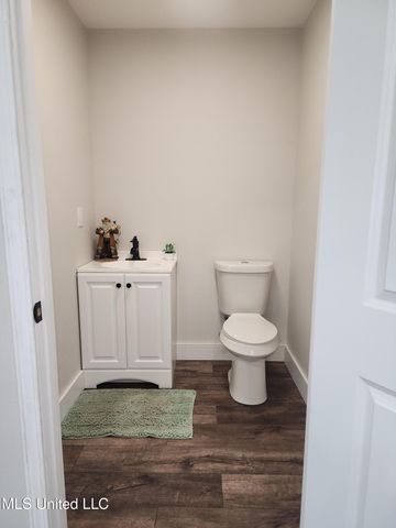 26 Charlie Daughdrill Road, Carriere, MS 39426