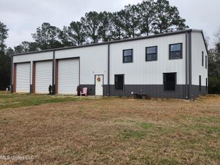26 Charlie Daughdrill Road, Carriere, MS 39426