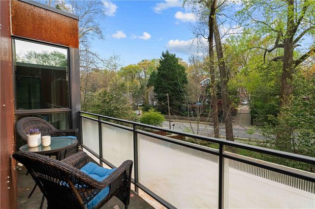 1944 McLendon Avenue NE, Atlanta, GA 30307