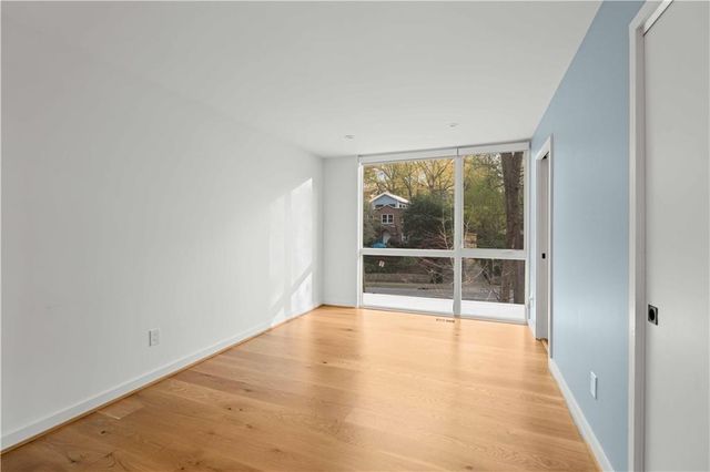 1944 McLendon Avenue NE, Atlanta, GA 30307