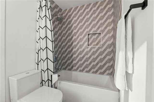 1944 McLendon Avenue NE, Atlanta, GA 30307