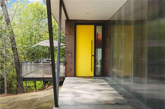 1944 McLendon Avenue NE, Atlanta, GA 30307