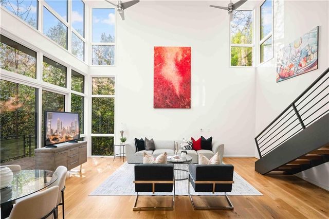 1944 McLendon Avenue NE, Atlanta, GA 30307