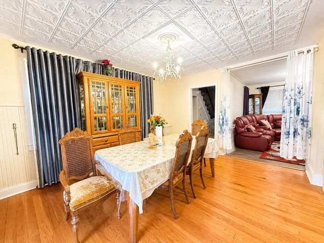 145-147 Hancock St, Springfield, MA 01109