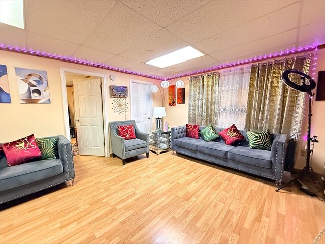 145-147 Hancock St, Springfield, MA 01109