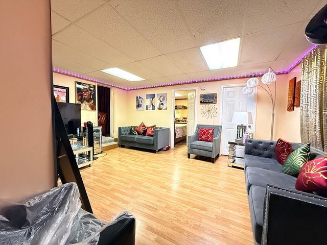 145-147 Hancock St, Springfield, MA 01109
