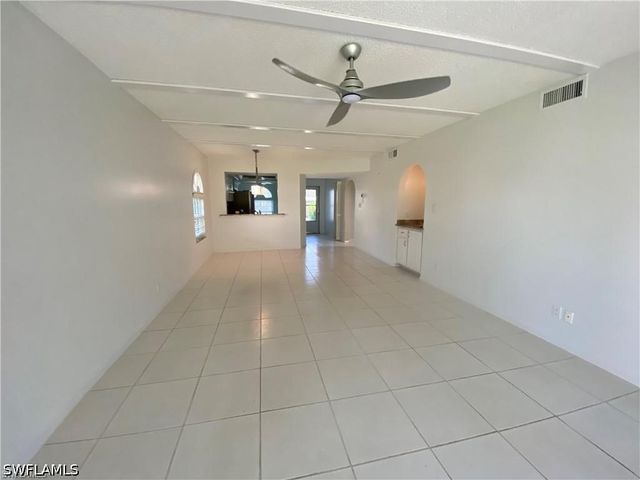 705 Augusta BLVD 705-5, Naples, FL 34113