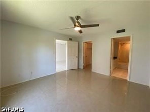 705 Augusta BLVD 705-5, Naples, FL 34113