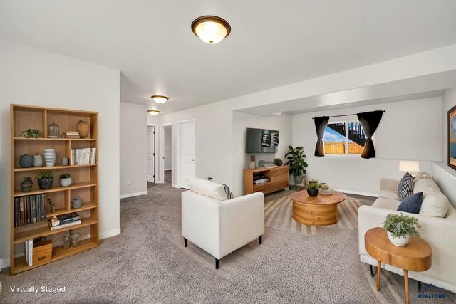 648 CIVIL WAY, Box Elder, SD 57719