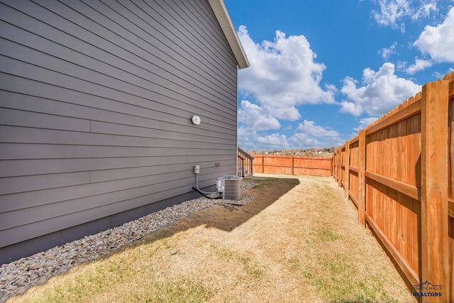 648 CIVIL WAY, Box Elder, SD 57719