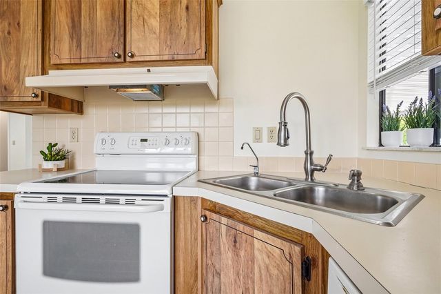 1616 W SCHWARTZ BOULEVARD, The Villages, FL 32159