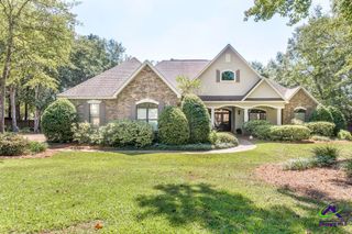 210 Jasmine Way, Bonaire, GA 31005
