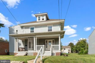 421 W 7TH ST, Lansdale, PA 19446
