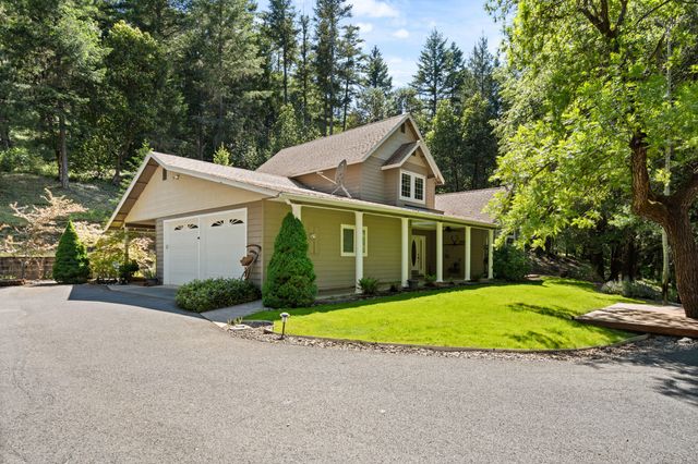 651 Dutcher Creek Road, Grants Pass, OR 97527