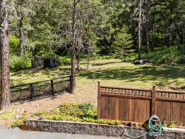 651 Dutcher Creek Road, Grants Pass, OR 97527