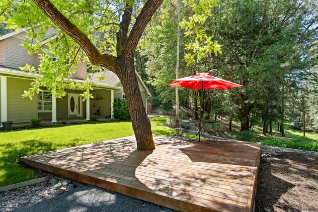 651 Dutcher Creek Road, Grants Pass, OR 97527