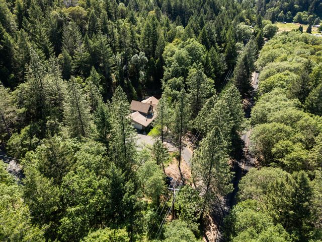 651 Dutcher Creek Road, Grants Pass, OR 97527