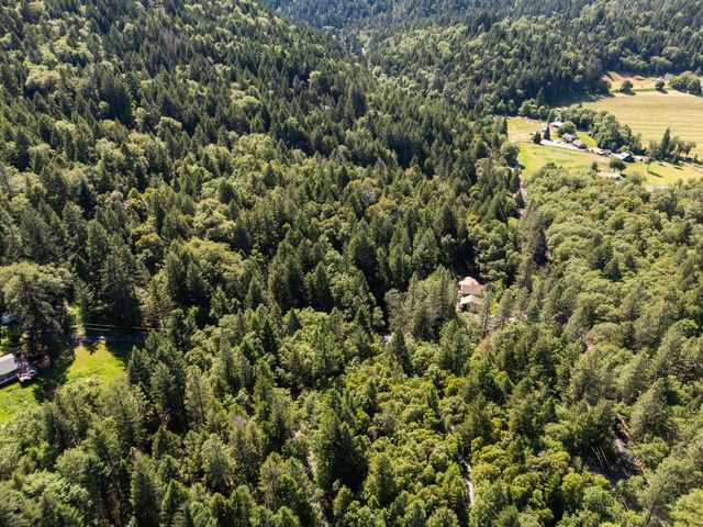651 Dutcher Creek Road, Grants Pass, OR 97527