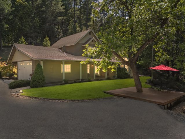 651 Dutcher Creek Road, Grants Pass, OR 97527