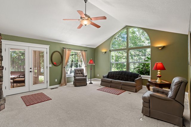 651 Dutcher Creek Road, Grants Pass, OR 97527