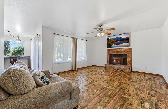 19225 208th Avenue SE, Renton, WA 98058