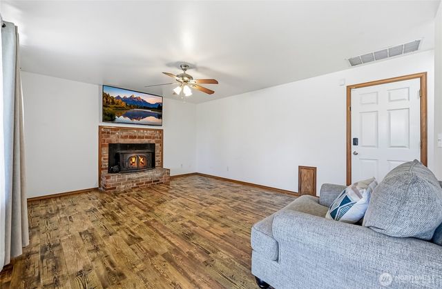 19225 208th Avenue SE, Renton, WA 98058