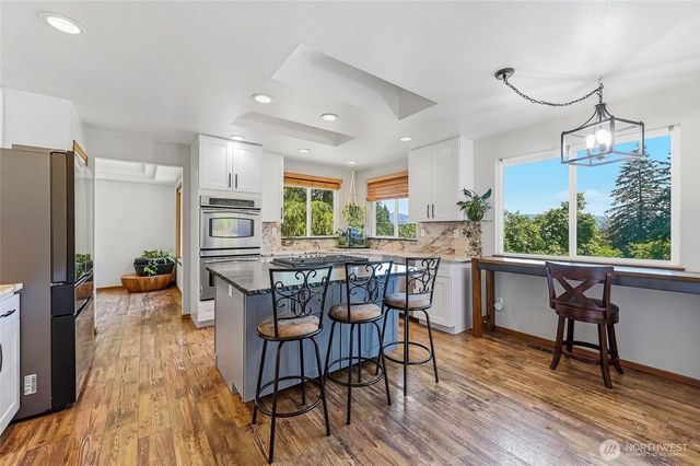 19225 208th Avenue SE, Renton, WA 98058