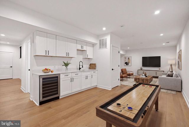 5015 ELM ST, Bethesda, MD 20814