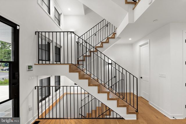 5015 ELM ST, Bethesda, MD 20814