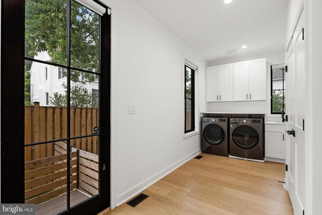 5015 ELM ST, Bethesda, MD 20814