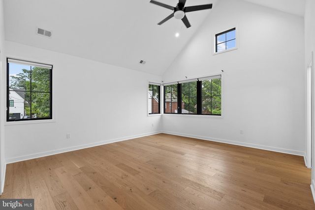 5015 ELM ST, Bethesda, MD 20814