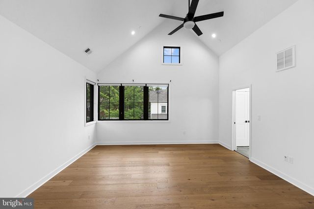 5015 ELM ST, Bethesda, MD 20814