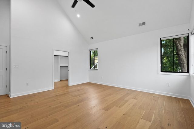 5015 ELM ST, Bethesda, MD 20814