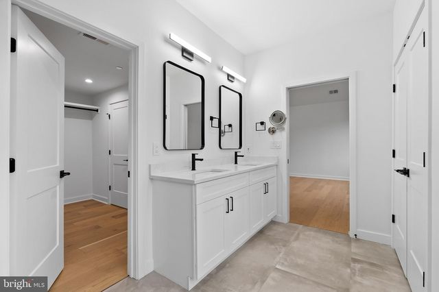 5015 ELM ST, Bethesda, MD 20814