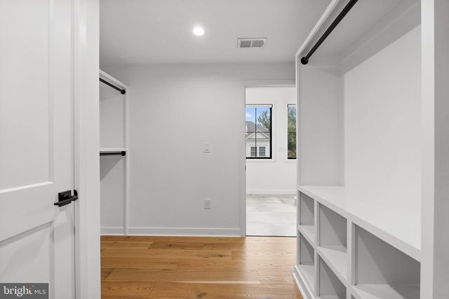 5015 ELM ST, Bethesda, MD 20814