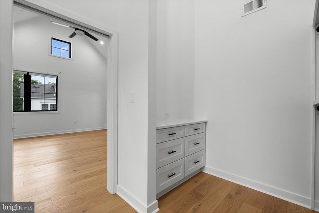 5015 ELM ST, Bethesda, MD 20814