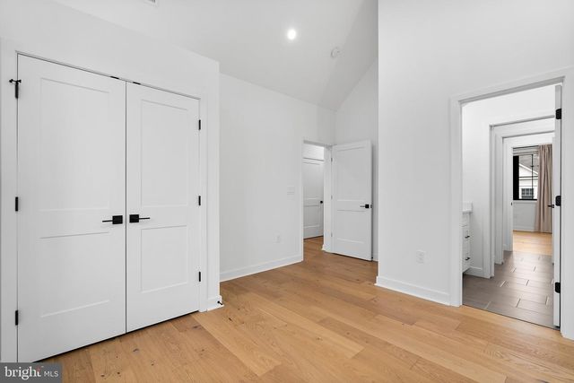 5015 ELM ST, Bethesda, MD 20814