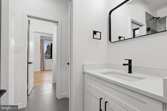 5015 ELM ST, Bethesda, MD 20814