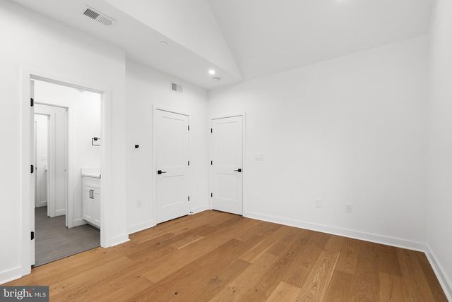 5015 ELM ST, Bethesda, MD 20814