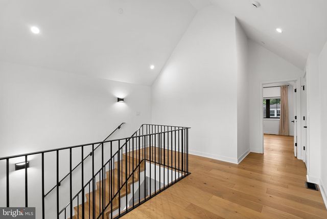 5015 ELM ST, Bethesda, MD 20814