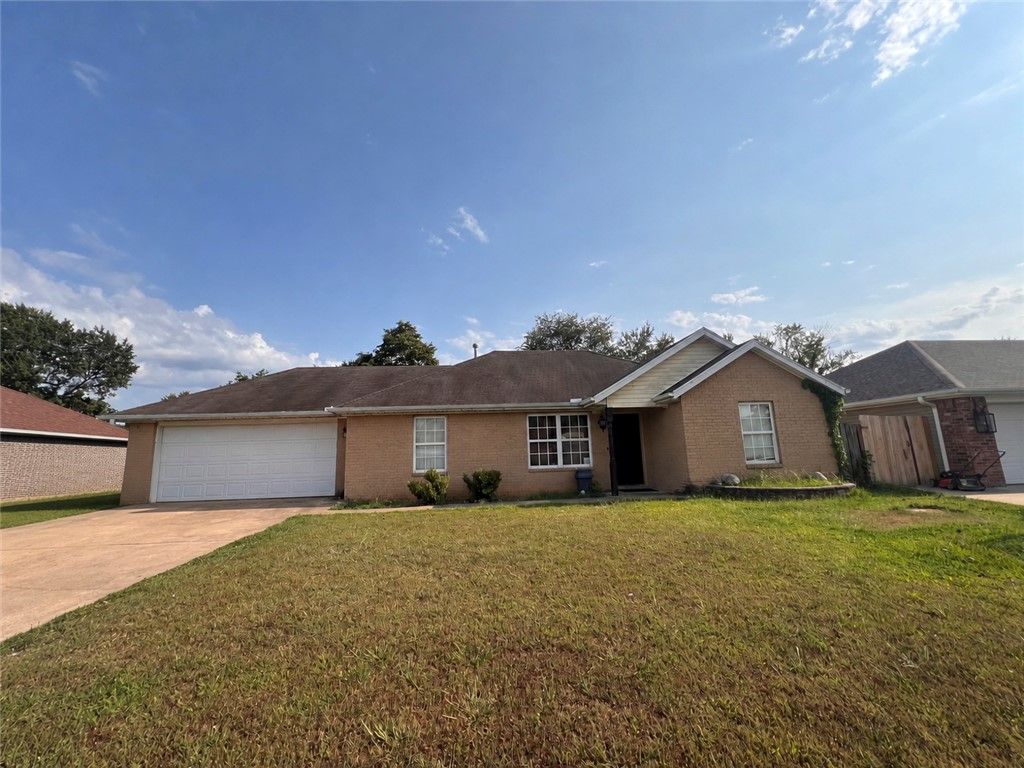18579 South Street, Springdale, AR 72764