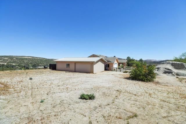 2040 Ross Avenue, Boulevard, CA 91905