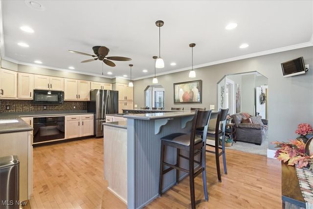 524 6th Street, Marietta, OH 45750