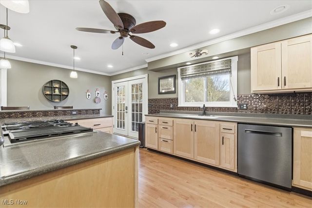 524 6th Street, Marietta, OH 45750
