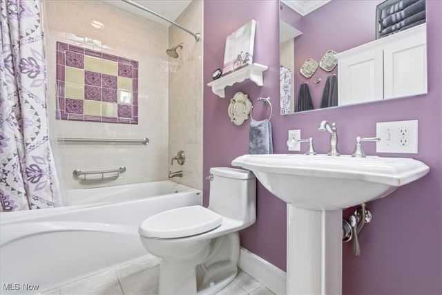 524 6th Street, Marietta, OH 45750