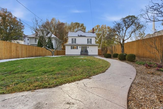 524 6th Street, Marietta, OH 45750