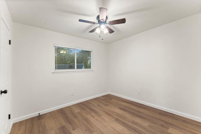 4 Dashwood Forest Street, The Woodlands, TX 77381