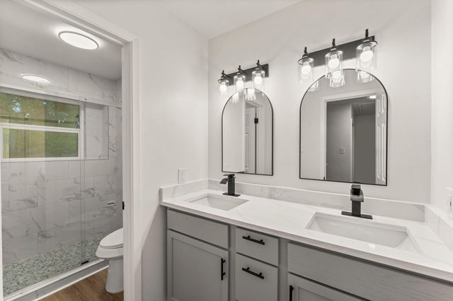 4 Dashwood Forest Street, The Woodlands, TX 77381