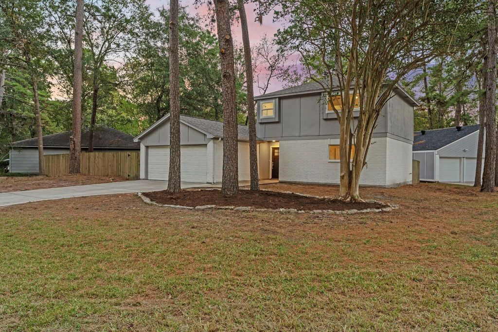 4 Dashwood Forest Street, The Woodlands, TX 77381